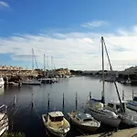 Avec Piscine, Parking Et Terrasse à Port Camargue - Fr-1-307-262 Le Grau-du-Roi