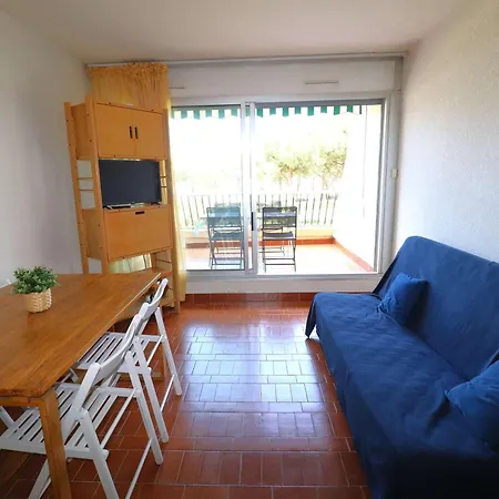 Avec Piscine, Parking Et Terrasse A Port Camargue - Fr-1-307-262