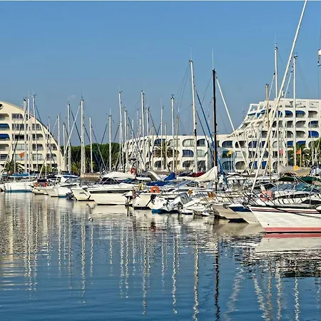 Avec Piscine, Parking Et Terrasse A Port Camargue - Fr-1-307-262 Le Grau-du-Roi