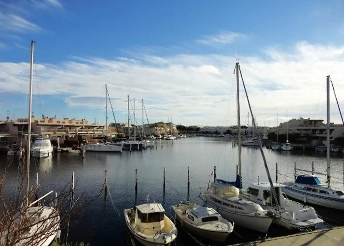 Avec Piscine, Parking Et Terrasse A Port Camargue - Fr-1-307-262 Le Grau-du-Roi