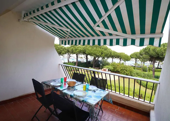 Avec Piscine, Parking Et Terrasse A Port Camargue - Fr-1-307-262 Le Grau-du-Roi